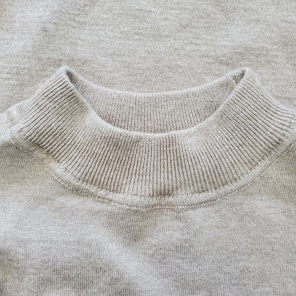 CHICO'S Light Tan Mock Neck Sleeveless Pullover Top Size 2 - Picture 7 of 13